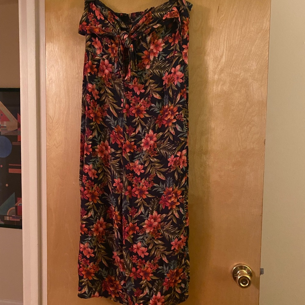 American Eagle Jumper - EUC- Medium